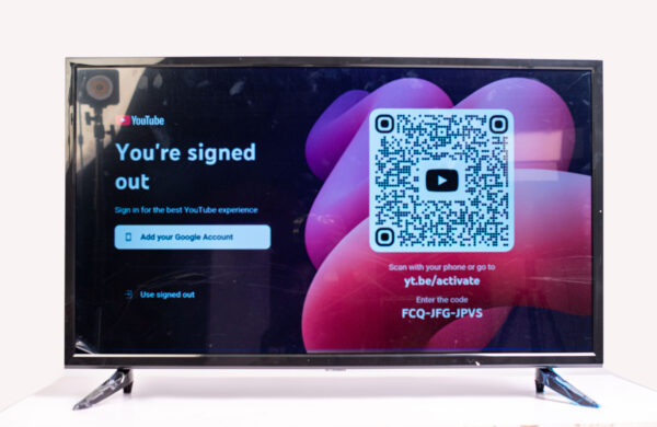 Rechargeable Smart TV, available in 43'' and 32'' - Image 6